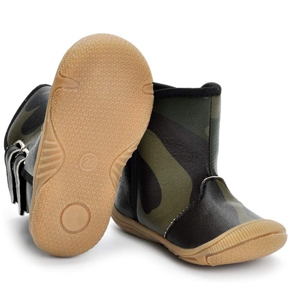 Camo Boots - Picture 3 of 10